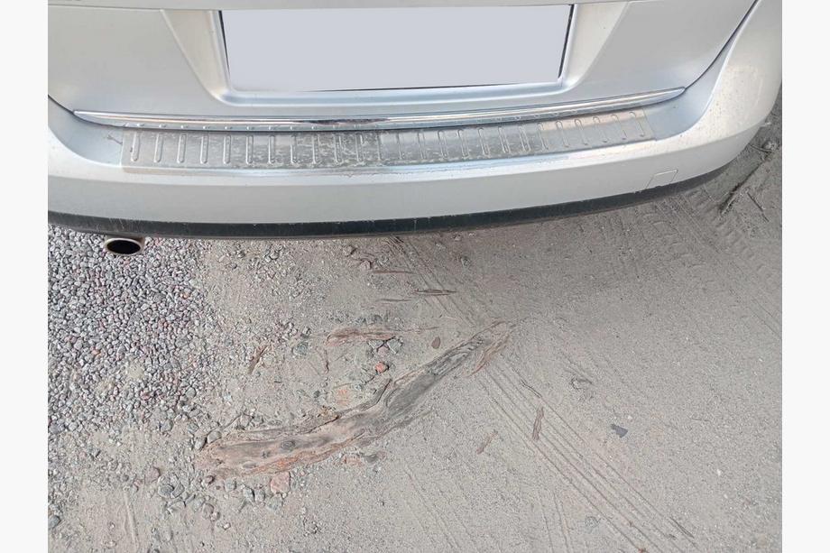 Volkswagen Passat B6 2006–2012 Zaščitna letvica zadnjega odbijača Carmos (samo SW) Image