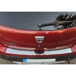 Nerjaveča zaščitna letvica zadnjega odbijača Carmos V1 fotografija 1