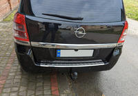 Opel Zafira B 2005–2011 Nerjaveča zaščitna letvica zadnjega odbijača Carmos V1 fotografija 1