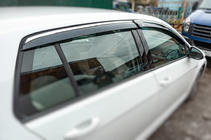 Volkswagen Golf 7/E-Golf 2012–2020 Vetrni deflektorji za okna s kromirano letvijo HB (4 kosi, Niken) fotografija 2