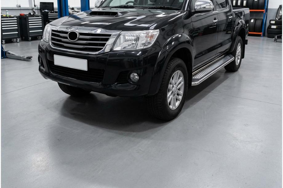 Toyota Hilux 2006–2015 Stranske stopnice Maydos V2 (2 kosa, aluminij/nerjavno jeklo) Image