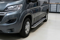 Peugeot Boxer 2006–2025 Stranske stopnice Maydos V2 (2 kosa, aluminij/nerjavno jeklo) Kratka medosna razdalja fotografija 1