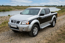 Nissan NP300 1999–2015 Bočne stopnice Maya V2 (2 kosa, aluminij) fotografija 1