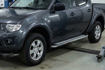 Fiat Fullback 2016– Stranske stopnice Maydos V2 (2 kosa, aluminij/nerjavno jeklo) fotografija 1