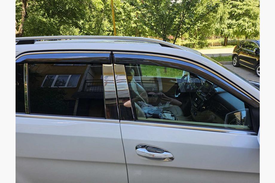 Mercedes GLE/ML class W166 2011–2018 Okrasne letve stebričkov vrat (6 kos, nerjavno jeklo) Fotografija 2