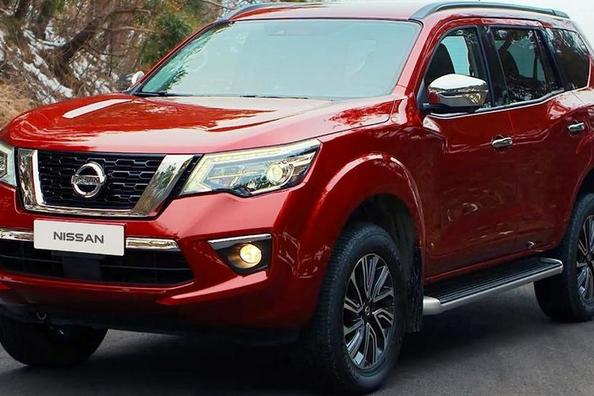 Pregled novega terenskega vozila Nissan Terra Fotografija 2