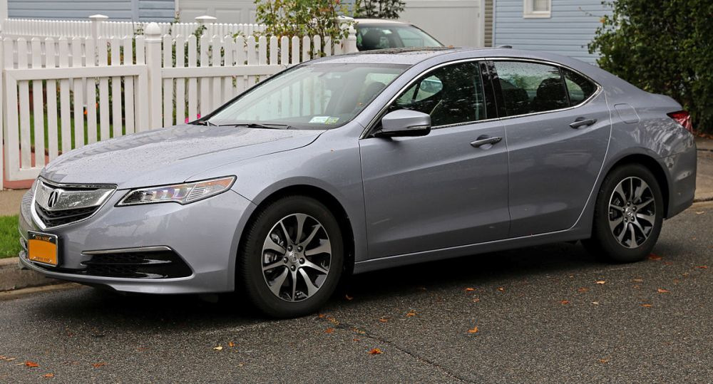 Pregled premijske limuzine Acura TLX