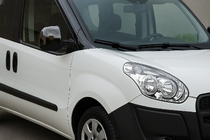 Fiat Doblo II 2010–2022 Pokrovi ogledal črni krom (2 kos, plastika) fotografija 1