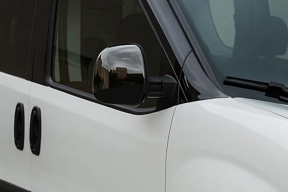 Opel Combo 2012–2018 Pokrovi ogledal črni krom (2 kos, plastika) Image