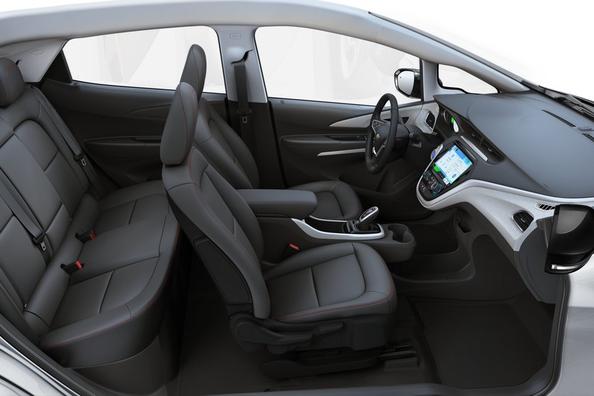 Pregled električnega kombilimuzinskega Chevrolet Bolt EV Fotografija 4