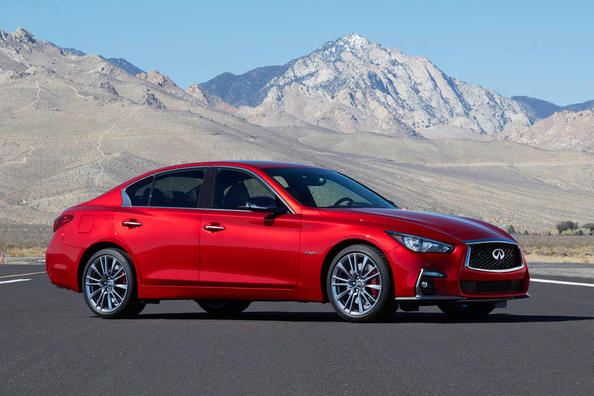 Premijska limuzina Infiniti Q50