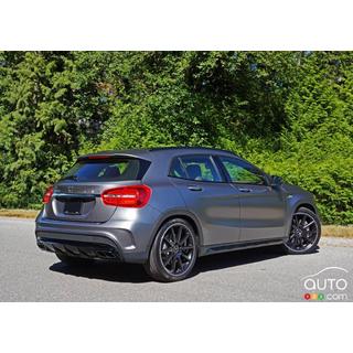 AMG komplet karoserijskega bodykita (celotni odbijači) fotografija 4