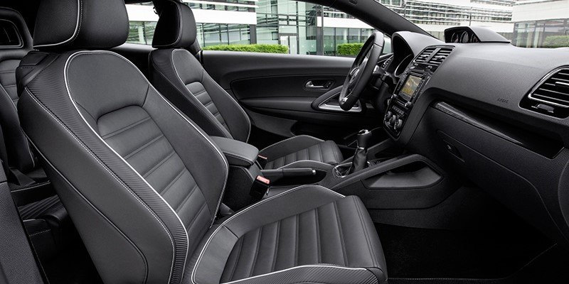Pregled trivratnega kombilimuzinskega Volkswagen Scirocco