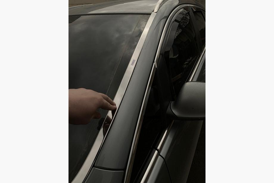 Opel Astra J 2009–2015 Obroba vetrobranskega stekla (nerjaveče jeklo) Fotografija 2
