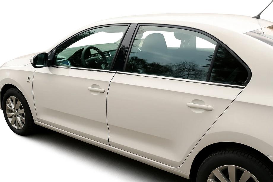 Seat Toledo 2012–2019 Zunanje okenske letvice (nerjaveče jeklo) Image