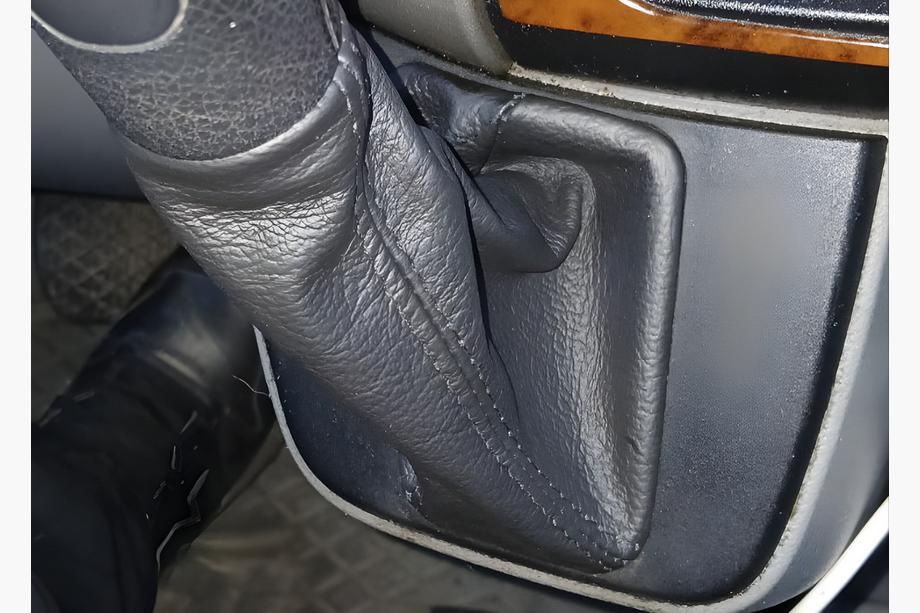 Volkswagen Crafter 2006–2016 Usnjena manšeta prestavne ročice Ročni menjalnik Image