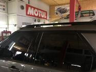 Land Rover Discovery V 2017– OEM strešne sani (2 kosa) Črne fotografija 15
