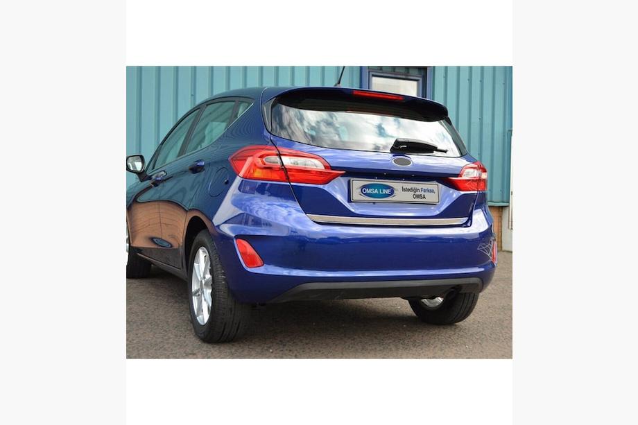 Ford Fiesta 2017– Nerjaveča zaščitna letvica roba prtljažnika Image