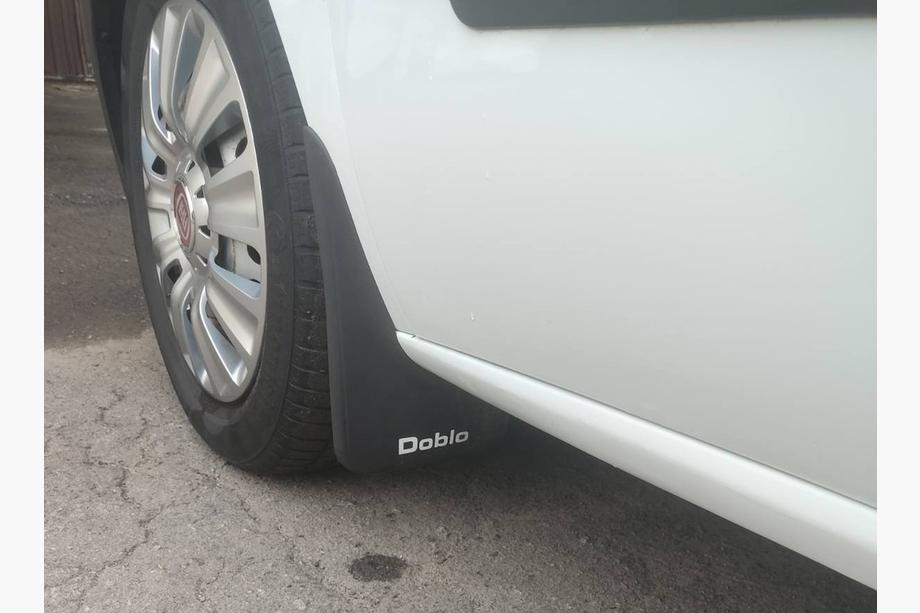 Fiat Doblo II 2010–2022 Premium blatne zavesice (Turčija) Sprednji Image