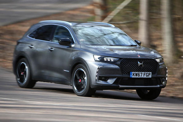 Pregled premijskega križanca DS 7 Crossback