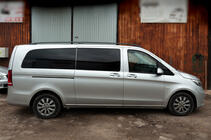 Mercedes Vito/V-razred W447 2014– Črni strešni relingi CAN Originalni dizajn (kovinske noge) fotografija 5