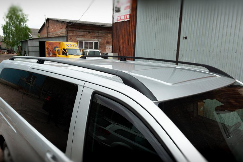 Mercedes Vito/V-razred W447 2014– Črni strešni relingi CAN Originalni dizajn (kovinske noge) Image