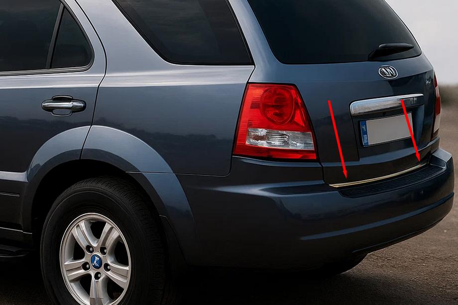 Kia Sorento I BL 2002–2009 Zaščitna letev roba prtljažnika (nerjaveče jeklo) Image