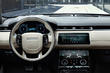 Pregled SUV-ja Range Rover Velar fotografija 7