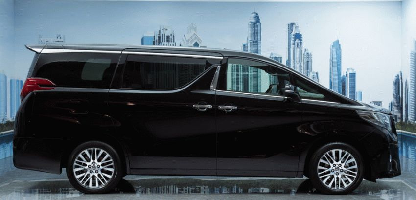 Luksuzni enoprostorec Toyota Alphard tretje generacije