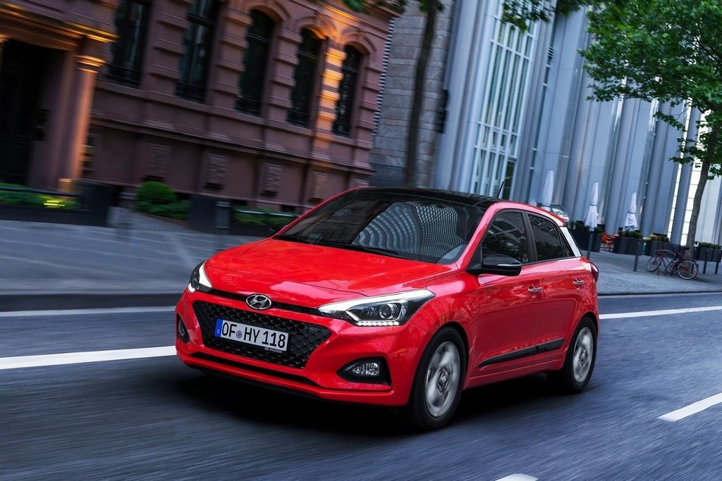 Posodobljena petvratna kombilimuzina Hyundai i20