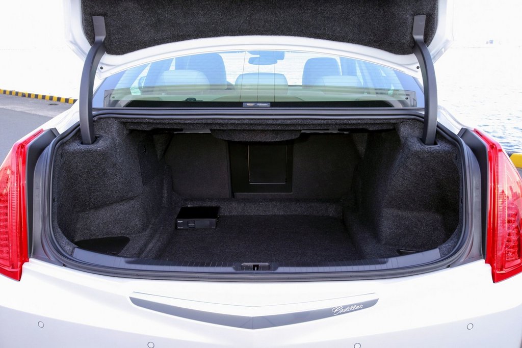Luksuzna limuzina Cadillac ATS