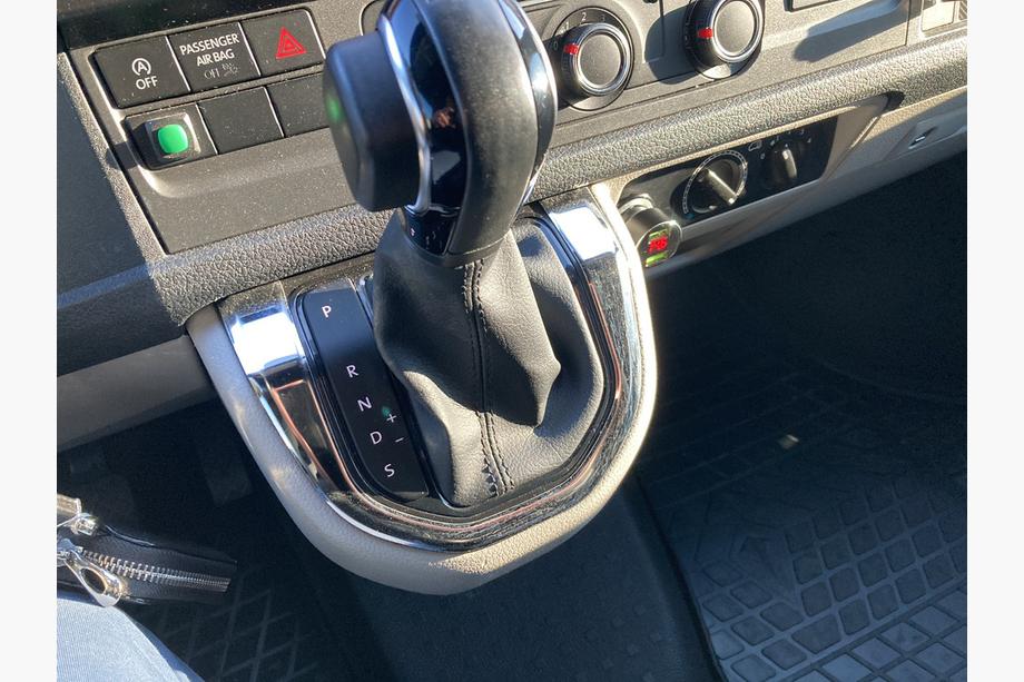 Volkswagen T6 2015–2024 Okrasni obroč ročice menjalnika (nerjavno jeklo) Image