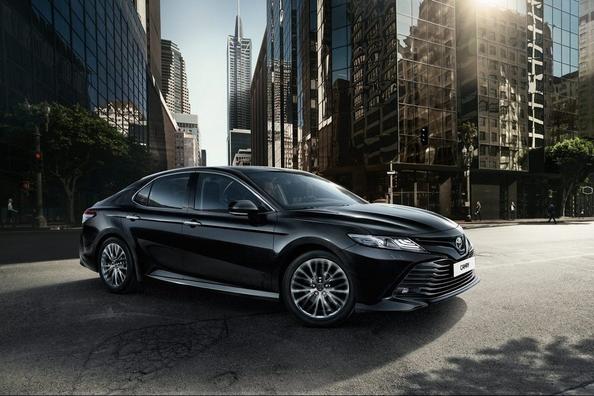 Drugi pregled Toyota Camry modelnega leta 2018