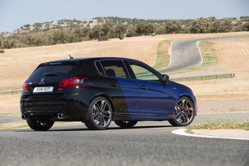 Test nabitega kombilimuzina Peugeot 308 GTi