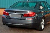 BMW serija 5 F10/F11 2010–2016 Nerjaveča letev nad registrsko tablico SD OmsaLine - italijansko nerjavno jeklo fotografija 6