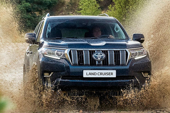 Posodobljeni SUV Toyota Land Cruiser Prado