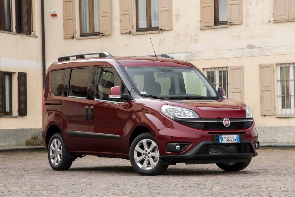 Pregled 5-sedežnega tovorno-potniškega Fiat Doblo