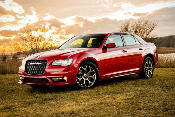 Pregled limuzine Chrysler 300 druge generacije