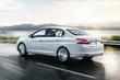 Pregled cenovno ugodne limuzine Peugeot 408 fotografija 8