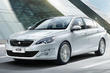 Pregled cenovno ugodne limuzine Peugeot 408 fotografija 1