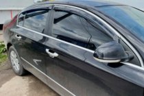 Volkswagen Passat B6 2006–2012 Vetrni deflektorji oken s kromiranim robom SD (4 kosi, HIC) fotografija 1