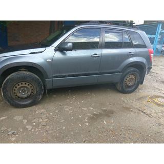 Obrobe kolotekov (4 kosi, črne) Suzuki Grand Vitara 2005–2017 fotografija 3