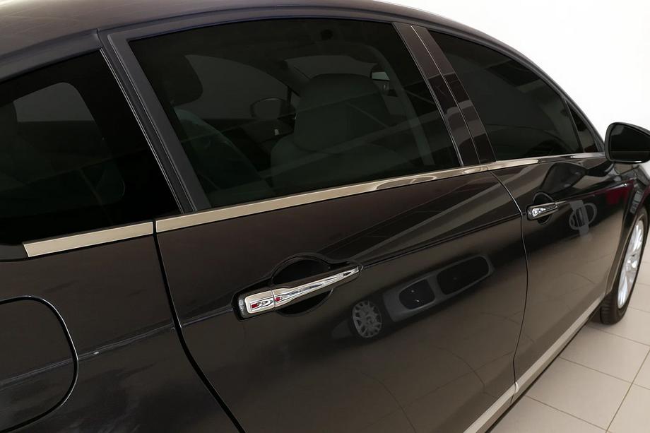 Citroen C-5 2008–2017 Spodnje okenske letvice (6 kos., nerj. jeklo) Carmos - turško nerjaveče jeklo Image