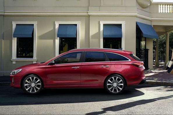 Pregled karavana Hyundai i30 Wagon tretje generacije Fotografija 7