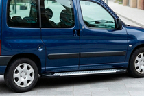 Peugeot Partner 1996–2008 Stranske stopnice Allmond Grey (2 kosa, aluminij) fotografija 1