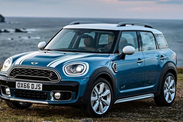 Pregled druge generacije crossoverja MINI Countryman