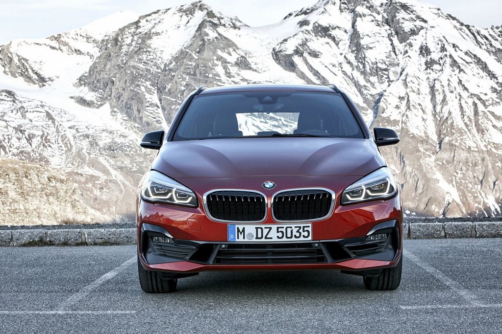 Pregled kompaktnega enoprostorca BMW 2-Series Active Tourer