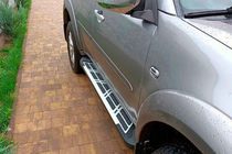 Mitsubishi Pajero Sport 2008–2015 Bočni pragovi Sunrise (2 kos, aluminij) fotografija 1