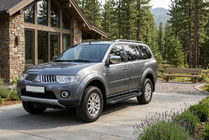 Mitsubishi Pajero Sport 2008–2015 Stranske stopnice RedLine Black (2 kosa, aluminij) fotografija 1
