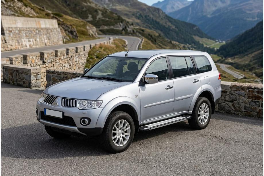 Mitsubishi Pajero Sport 2008–2015 Stranski pragovi Rainbow (2 kosa, aluminij) Image